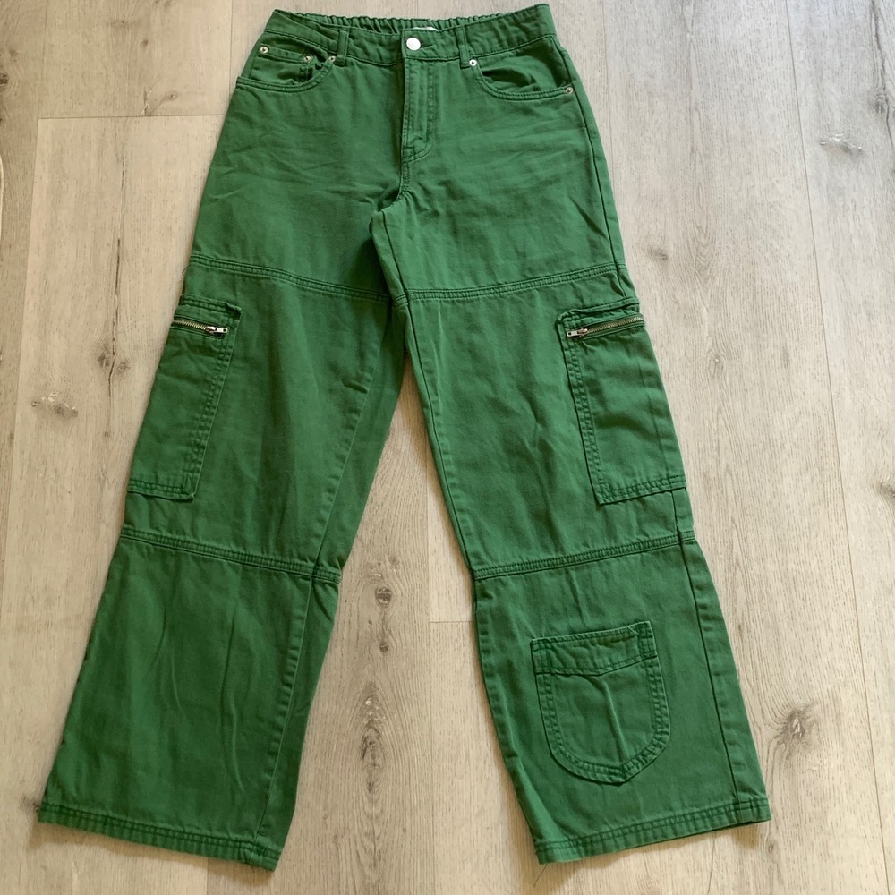 Forever 21 Green Wide Leg Cargo Pants